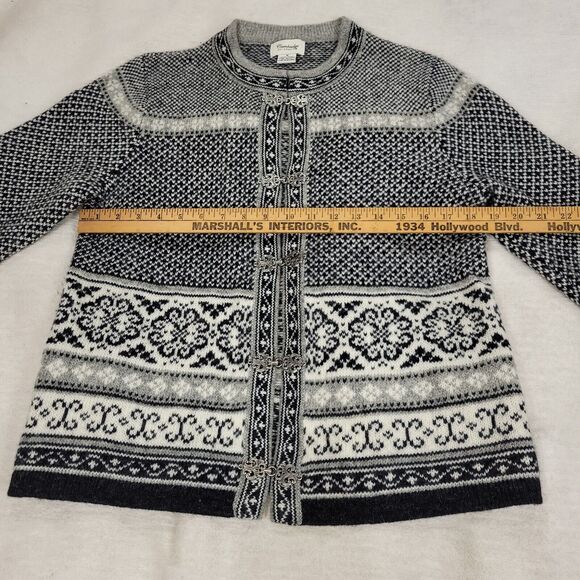 Cambridge Dry Goods Sweater Womens Size Small Wool RN 75343 Grandma Winter Cold - Picture 12 of 16